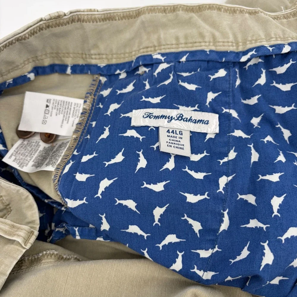Tommy Bahama Boracay Shorts Mens 44 Khaki Tan Cotton Tencel Stretch Flat Front